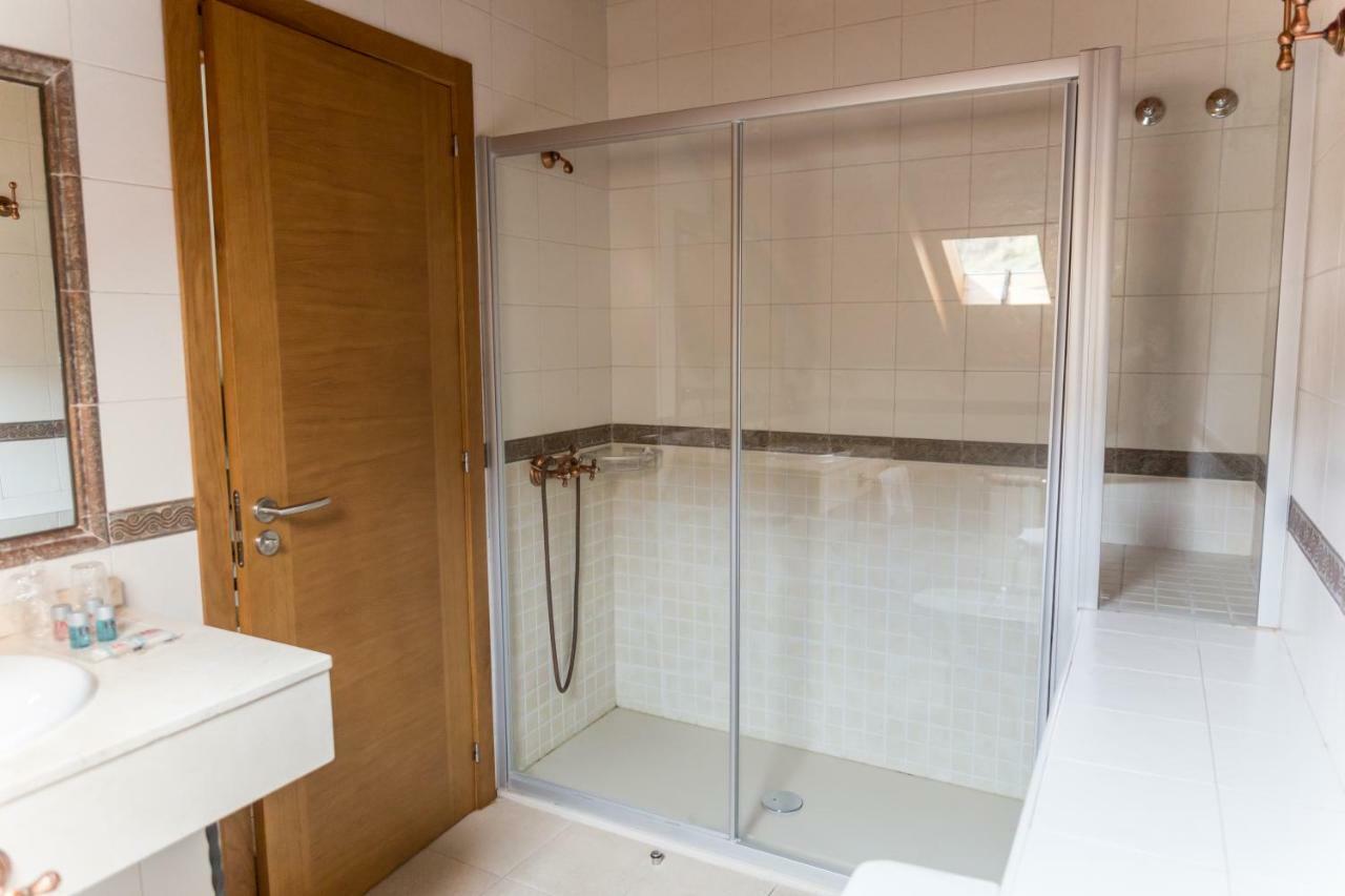 Hotel Ambasmestas Eksteriør billede